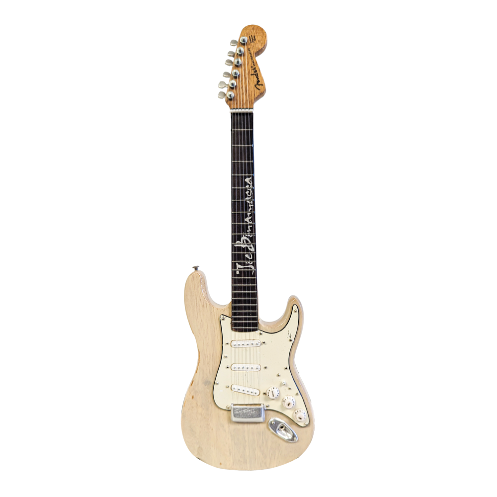 Fender Stratocaster ホワイト（レプリカ）