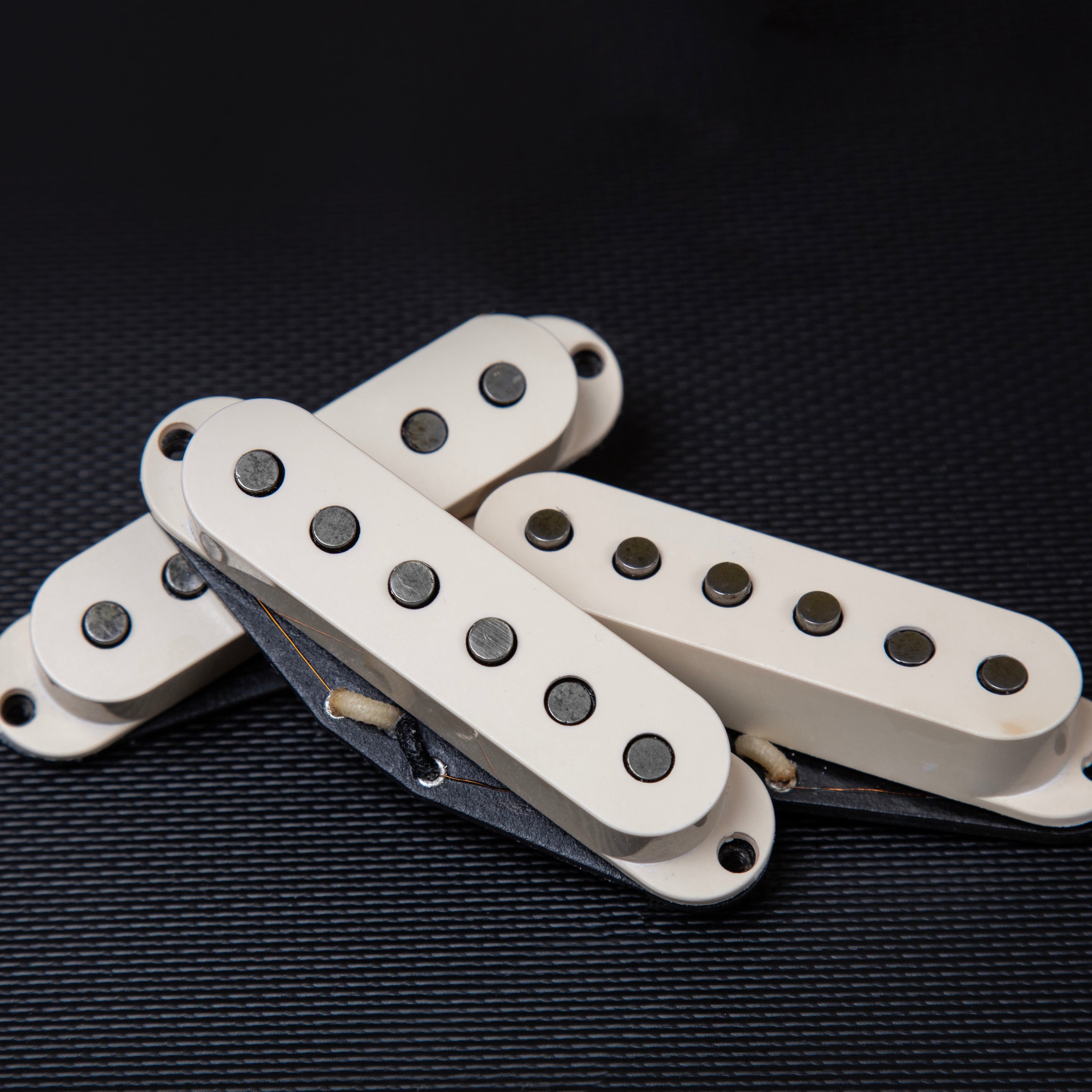 Joe Bonamassa '63 Cradle Rock Strat Pickup Set - Aged by Seymour