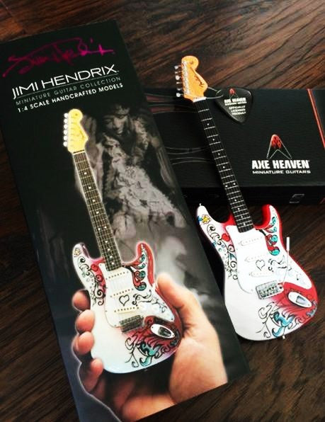 Special Jimi Hendrix guitar strap purple replica